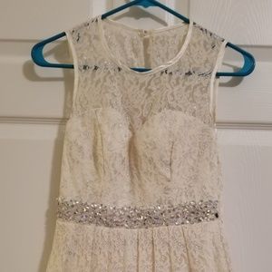 Beautiful formal dress from Windsor.